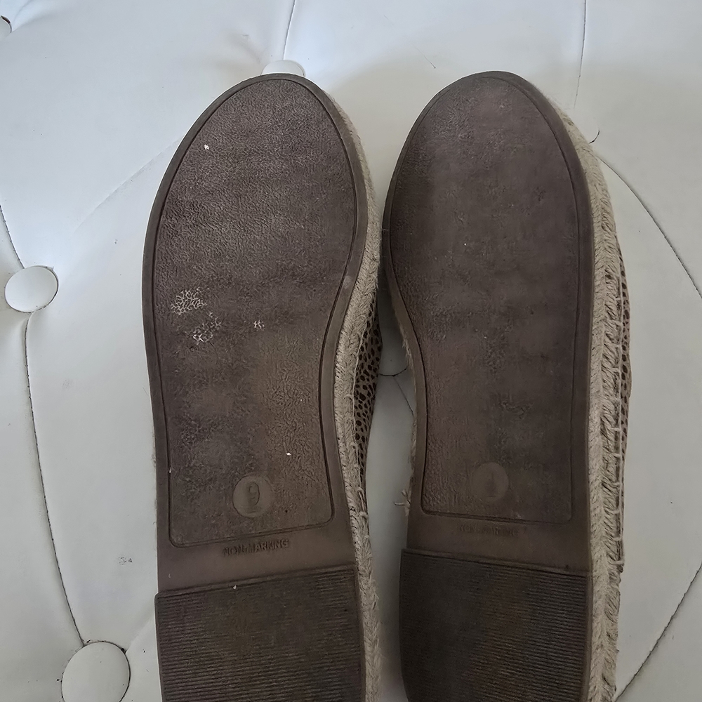 Universal Thread Tan Leopard Print Mules - image 3